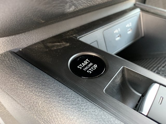 Used 2026 Nissan Kicks SV w/ Interior Electronics Package AWD/4WD image 24
