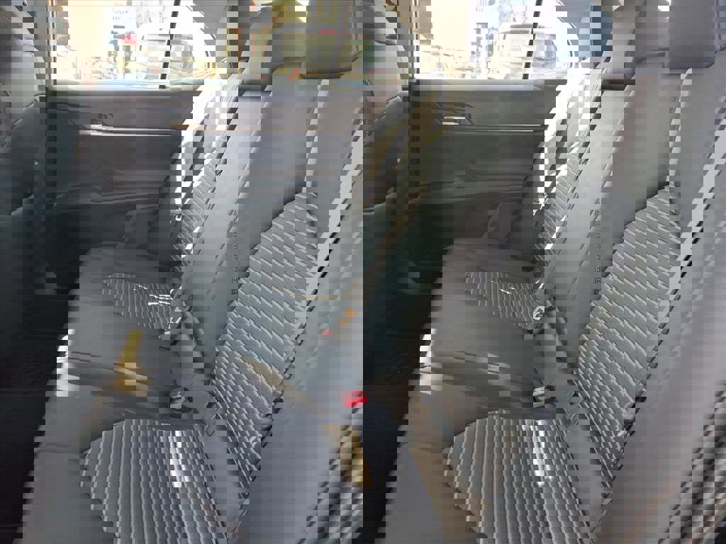 Used 2023 Toyota Camry SE image 15