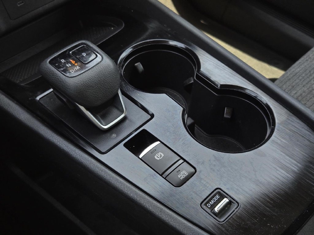 Certified 2023 Nissan Rogue SV FWD image 22