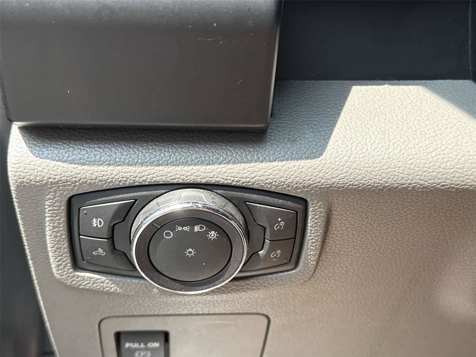 Used 2018 Ford F150 XL w/ Equipment Group 101A Mid AWD/4WD image 23