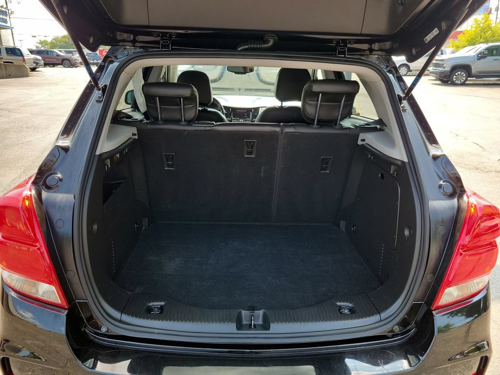 Used 2020 Chevrolet Trax Premier FWD image 11