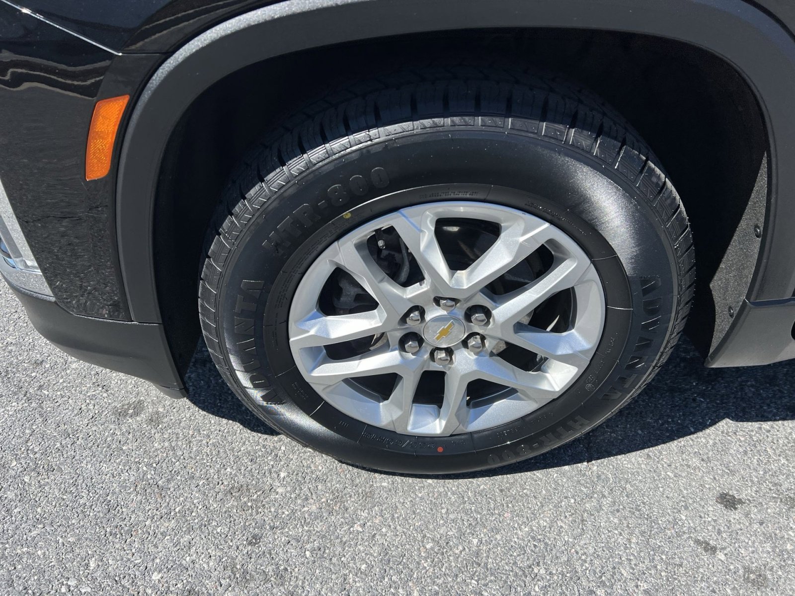 Used 2023 Chevrolet Traverse LS image 12