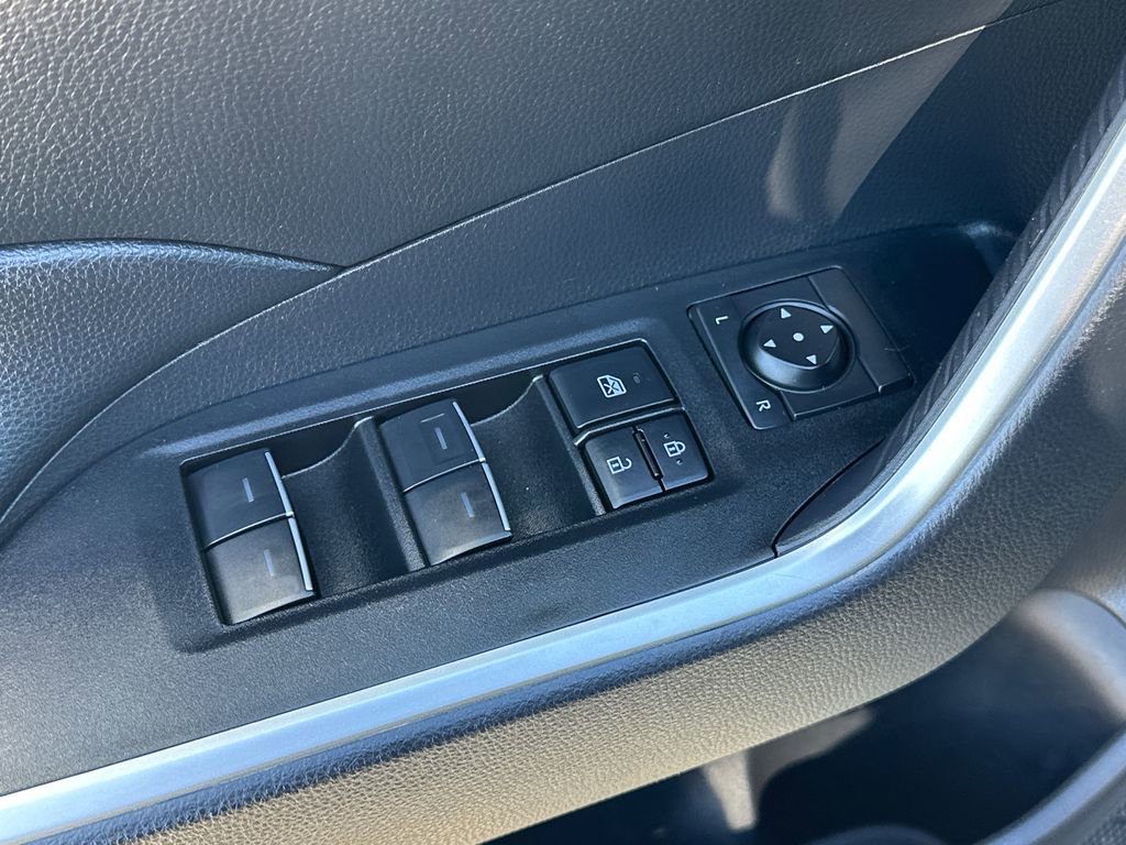 Used 2025 Toyota RAV4 XLE image 16