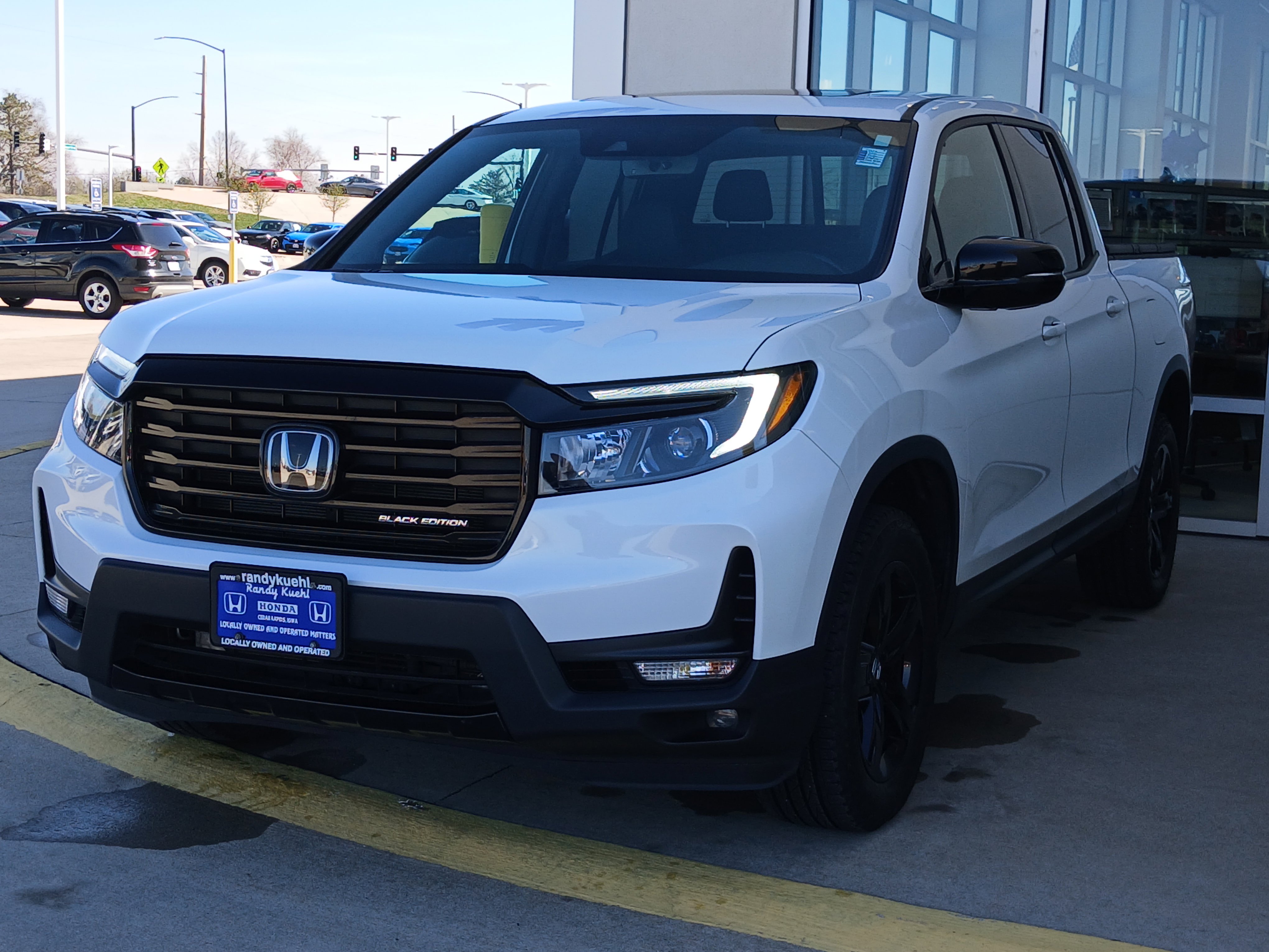Used 2021 Honda Ridgeline Black Edition image 2