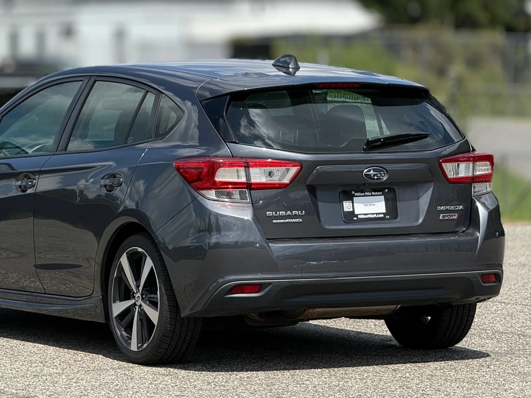 Used 2018 Subaru Impreza 2.0i Sport AWD/4WD image 17