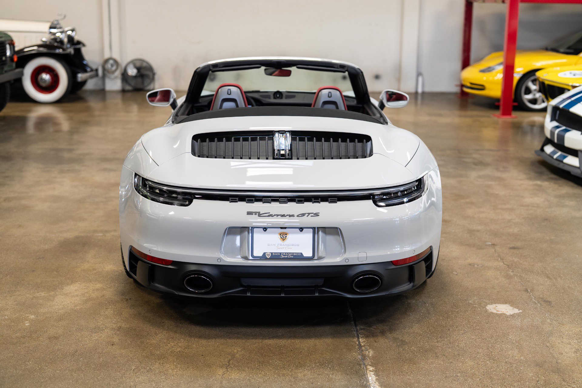 Used 2022 Porsche 911 Carrera GTS RWD image 9