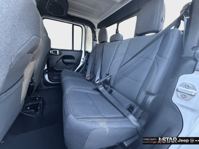Used 2025 Jeep Gladiator Sport AWD/4WD image 24