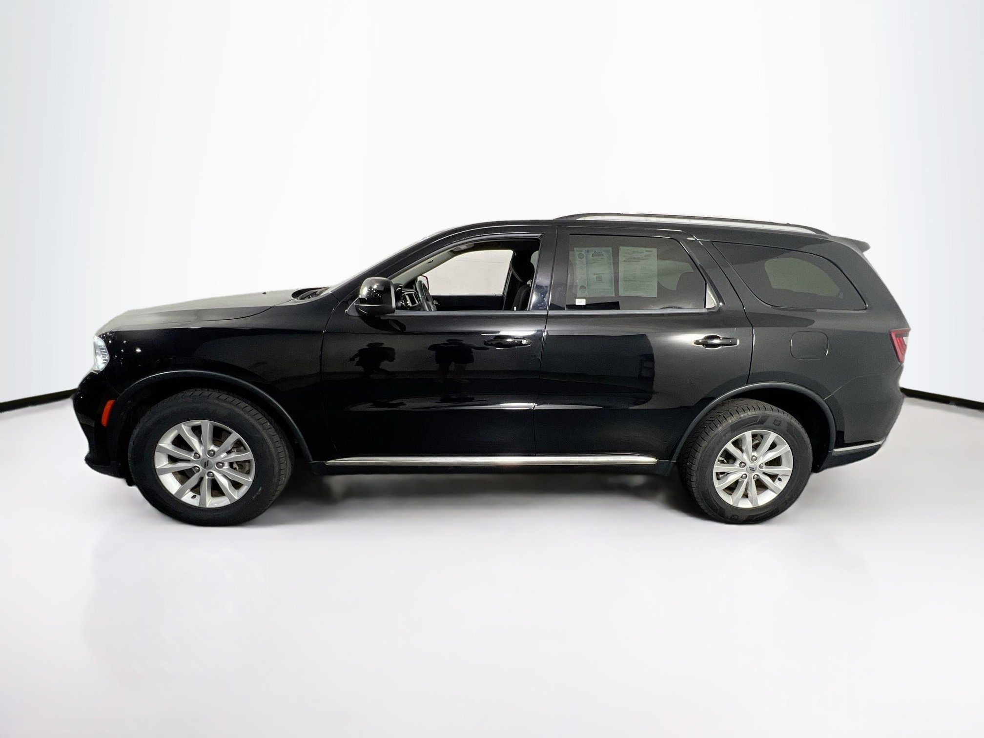 Used 2022 Dodge Durango SXT image 8