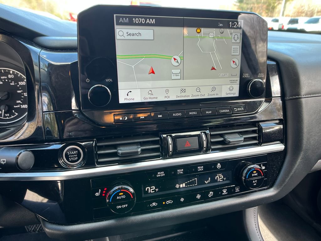 Used 2024 Nissan Pathfinder SL AWD/4WD image 16