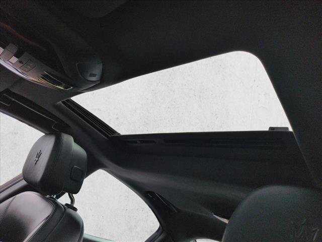 Used 2020 Maserati Ghibli S RWD image 16
