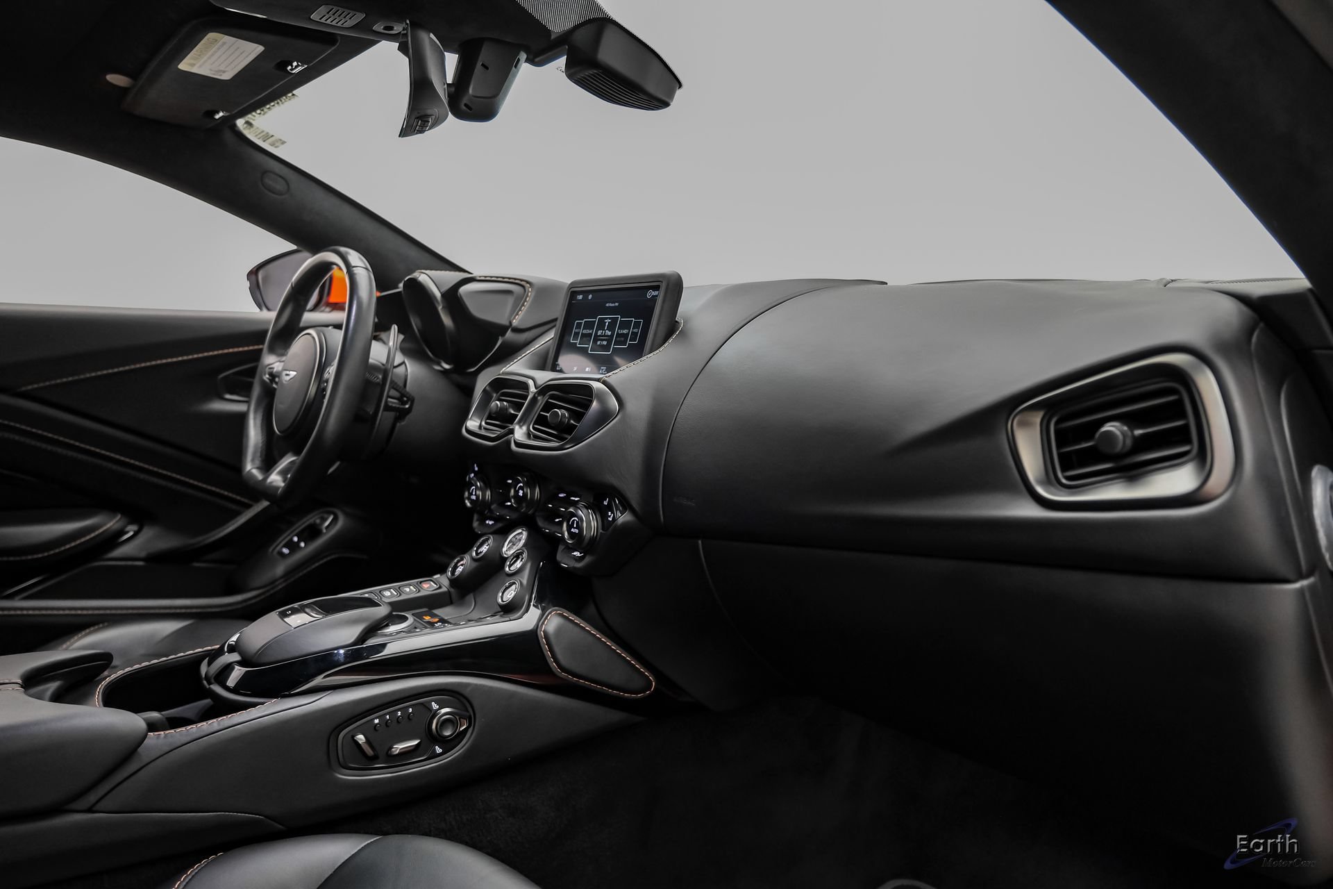 Used 2020 Aston Martin V8 Vantage Coupe RWD image 52