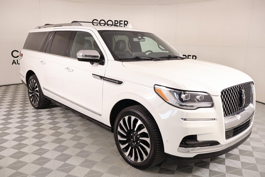 Used 2023 Lincoln Navigator L Black Label image 1