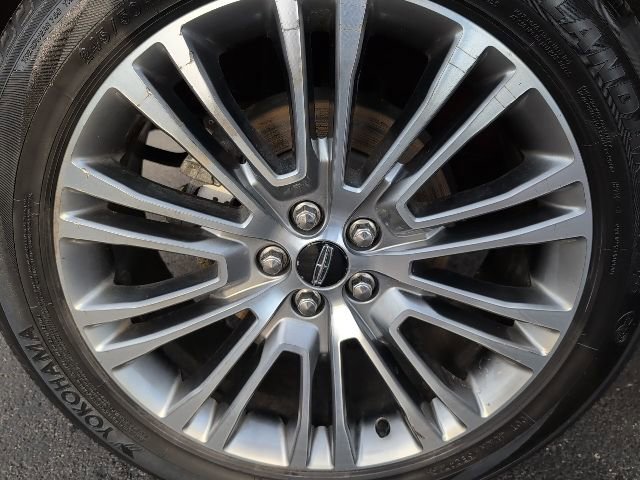 Used 2017 Lincoln MKX Reserve w/ Lincoln MKX Climate Package image 29