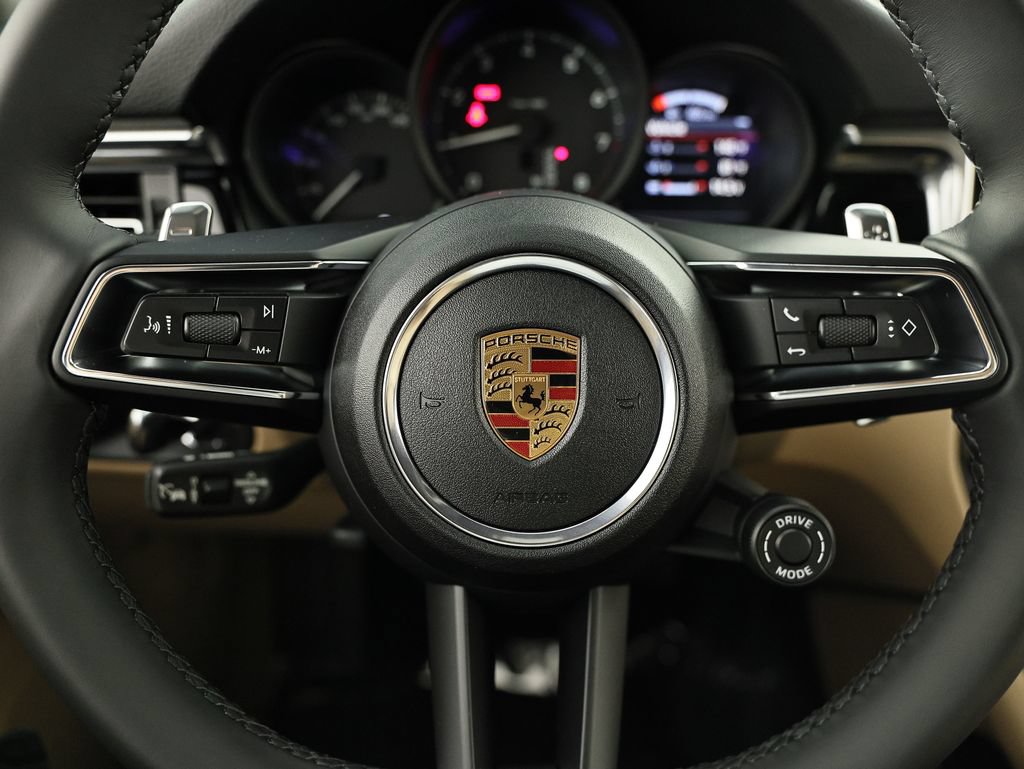New 2026 Porsche Macan AWD/4WD image 35