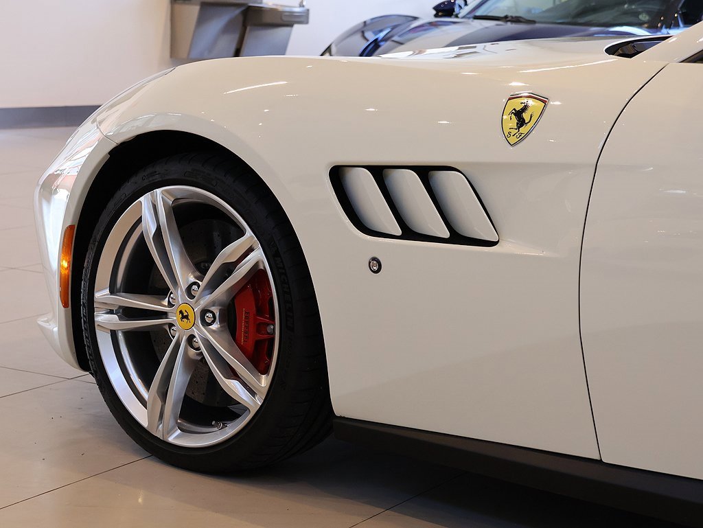 Certified 2018 Ferrari GTC4Lusso image 70