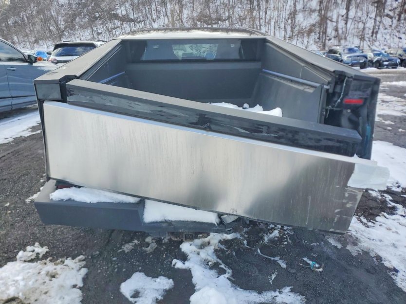 Used 2025 Tesla Cybertruck Cyberbeast image 4
