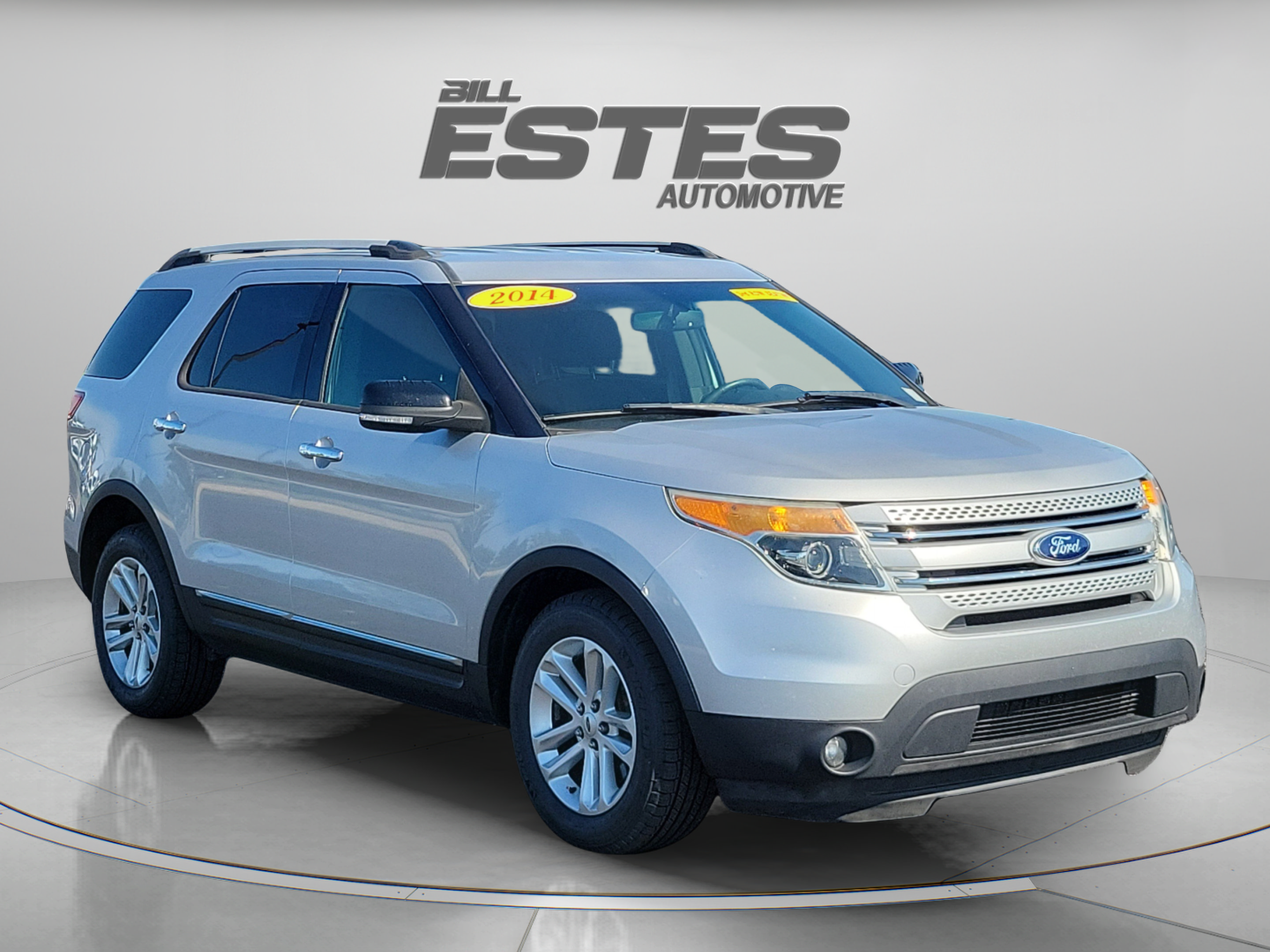 Used 2014 Ford Explorer XLT w/ Equipment Group 201A FWD image 5