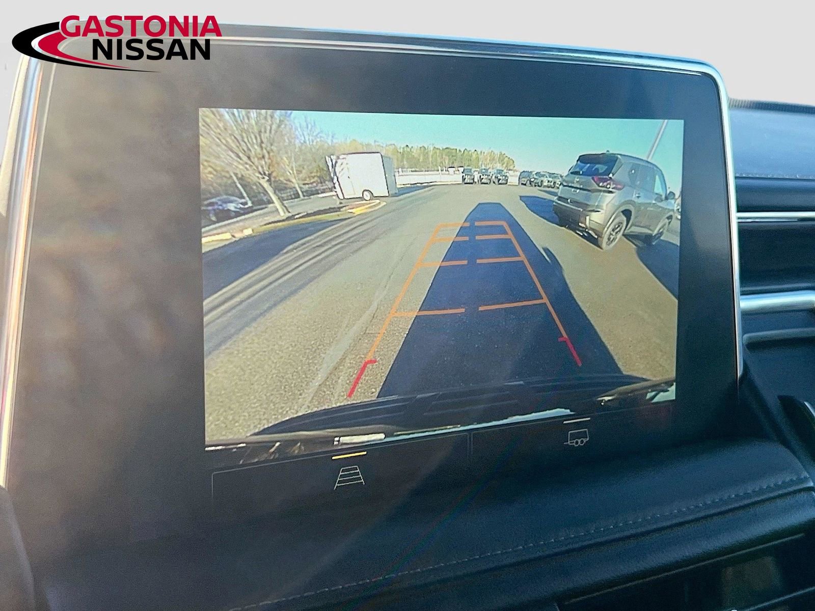 Used 2024 Chevrolet Suburban LT image 18