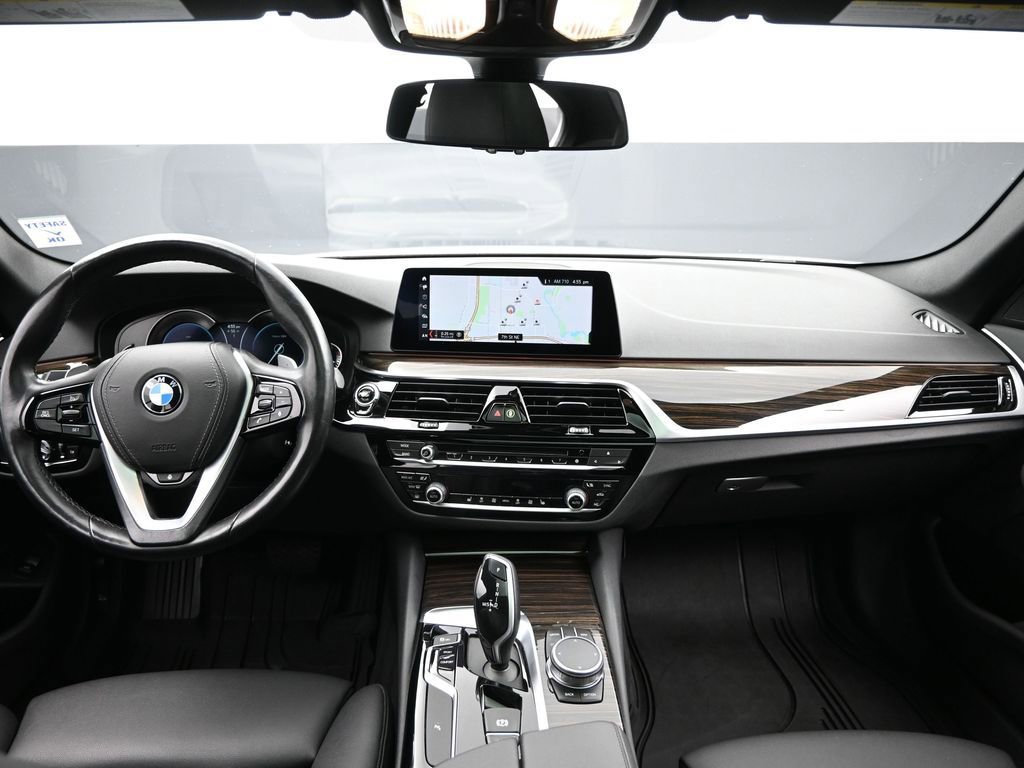 Used 2019 BMW 530i xDrive w/ Convenience Package image 28