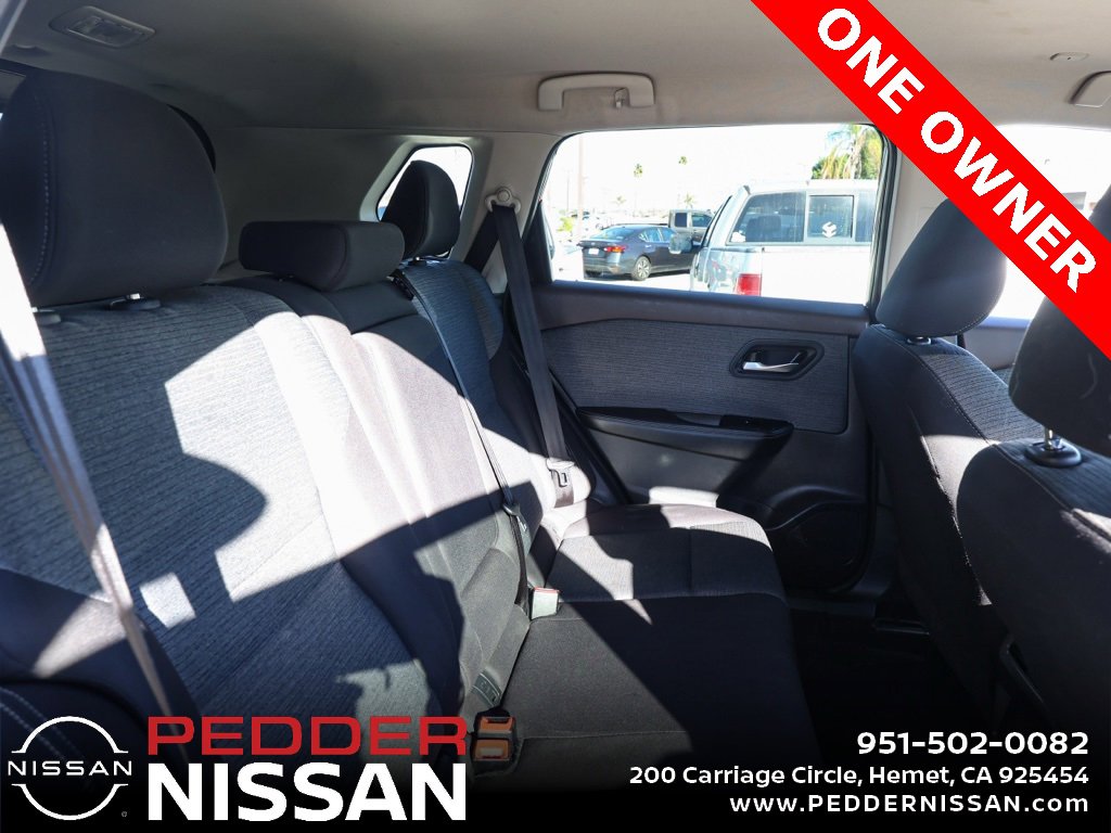 Used 2023 Nissan Rogue SV image 18