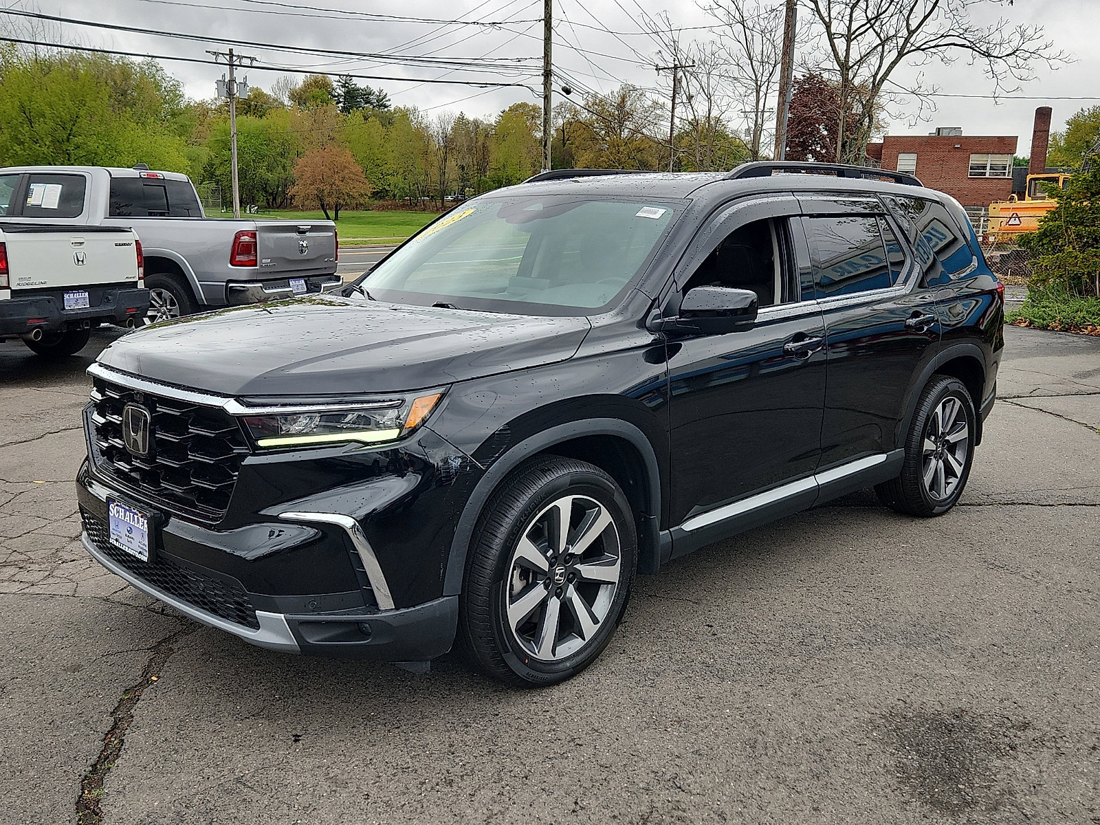 Used 2023 Honda Pilot Elite image 3