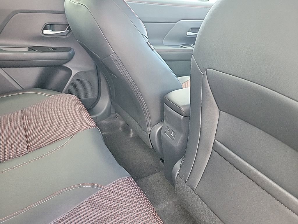 New 2026 Nissan Kicks SR w/ SR Premium Package image 41