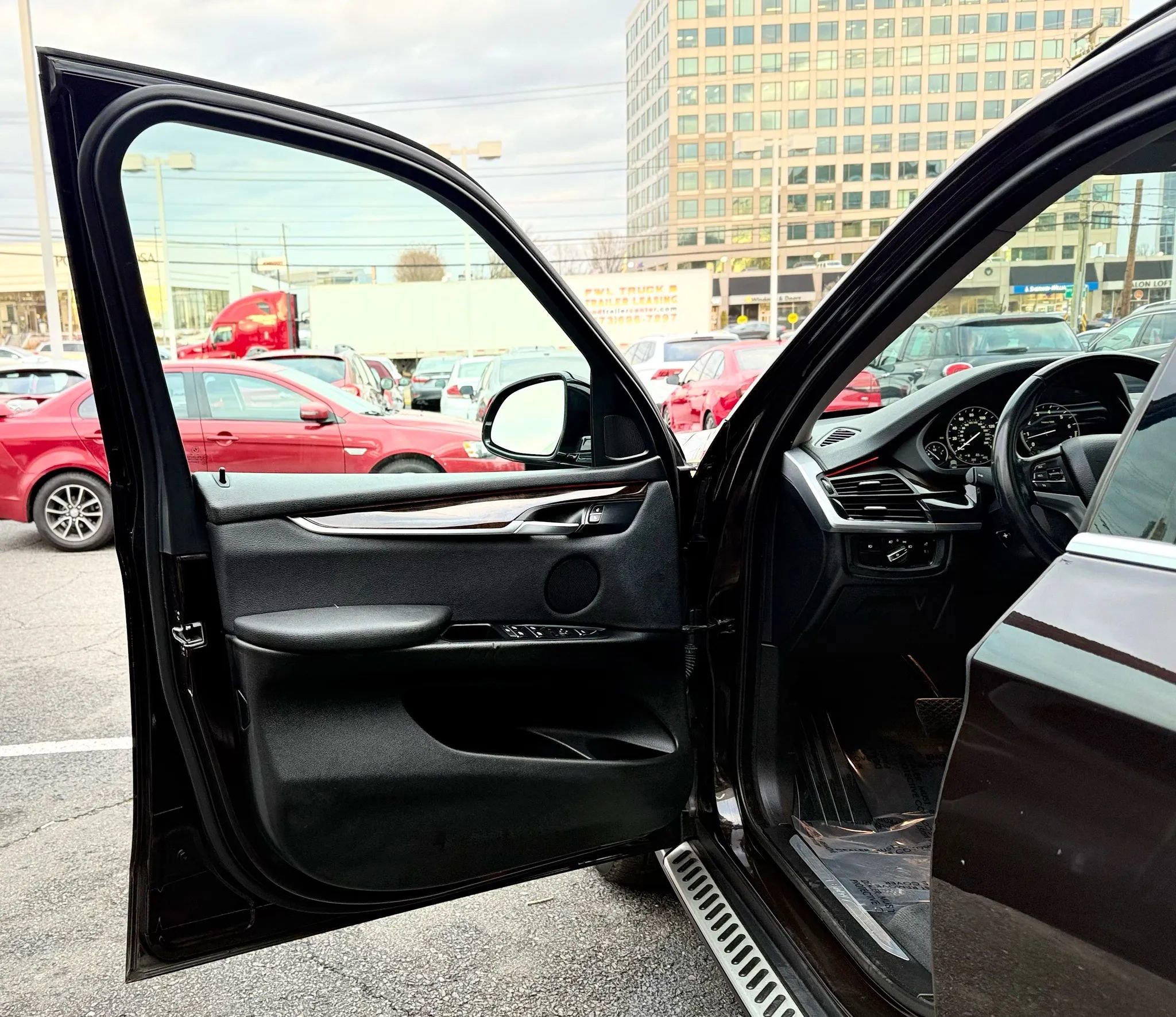 Used 2014 BMW X5 xDrive35i image 9