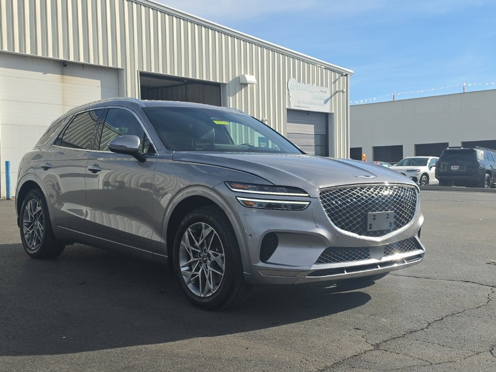 Used 2023 Genesis GV70 2.5T w/ Advanced Package