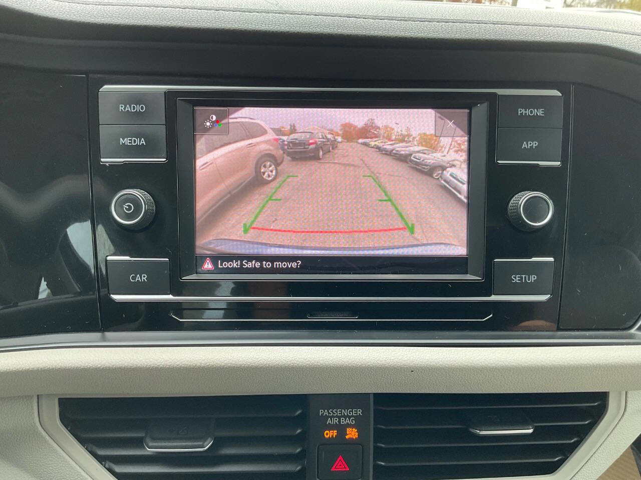 Used 2019 Volkswagen Jetta S image 11