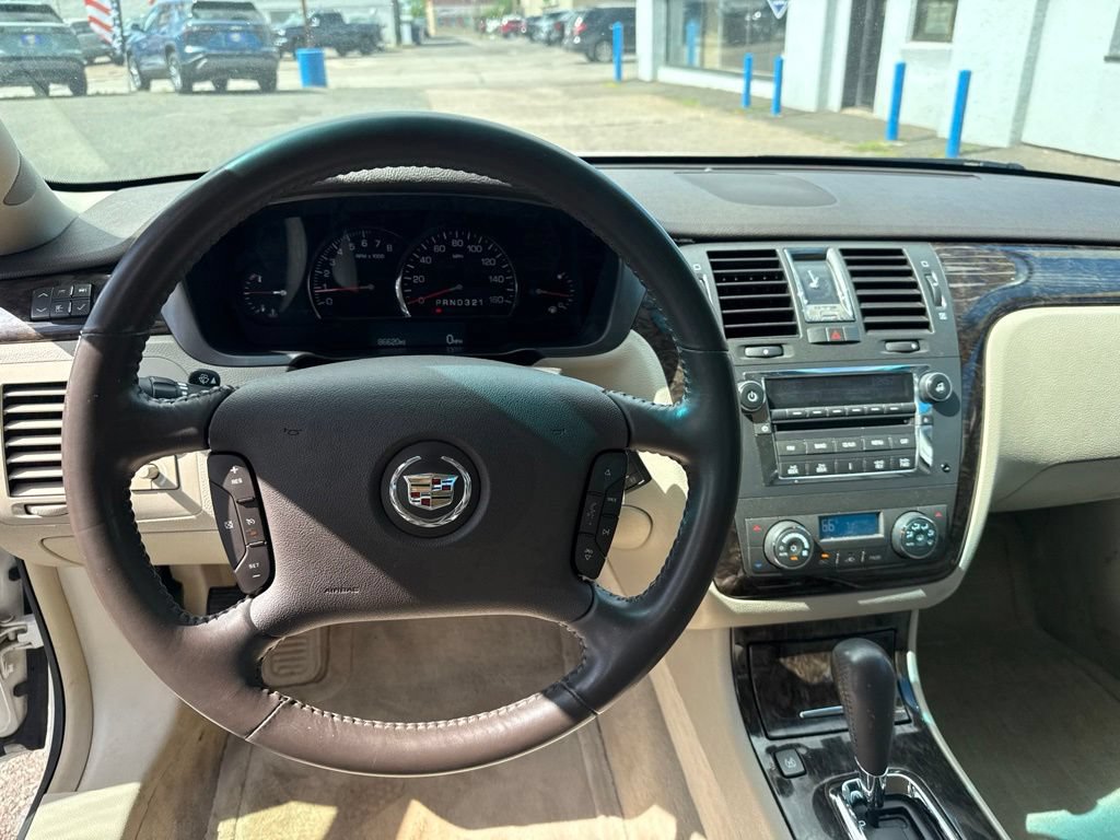 Used 2010 Cadillac DTS FWD image 25