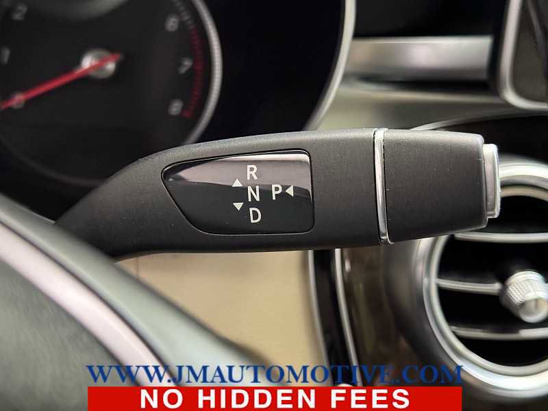 Used 2019 Mercedes-Benz GLC 300 4MATIC image 31