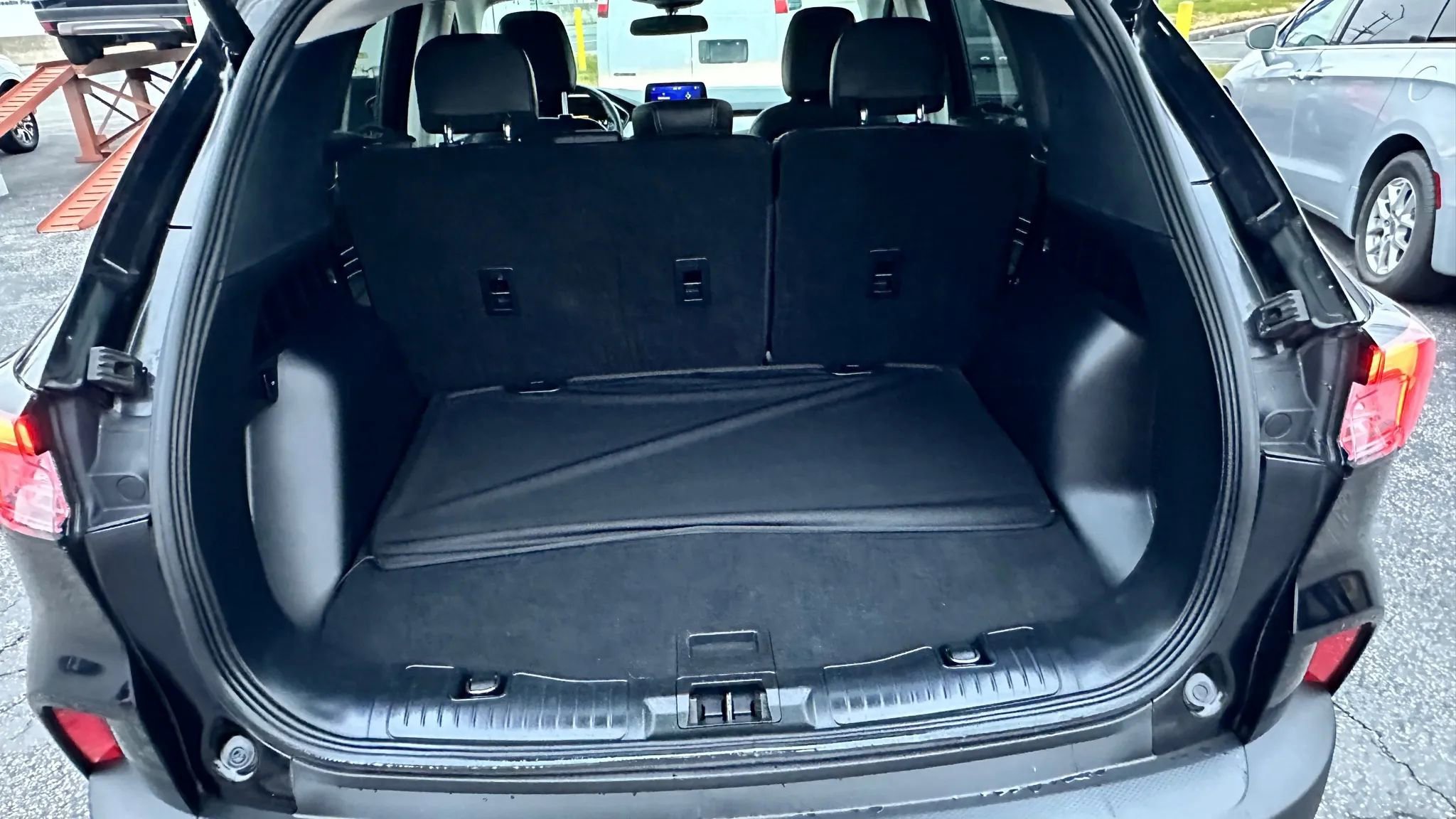 Used 2021 Ford Escape SEL image 21