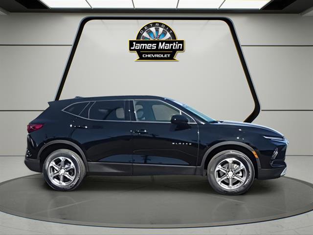 Certified 2025 Chevrolet Blazer LT image 9