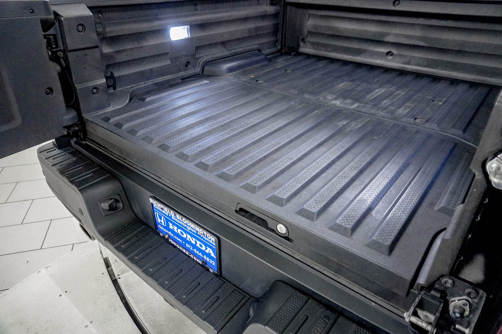 Used 2023 Honda Ridgeline Black Edition image 9