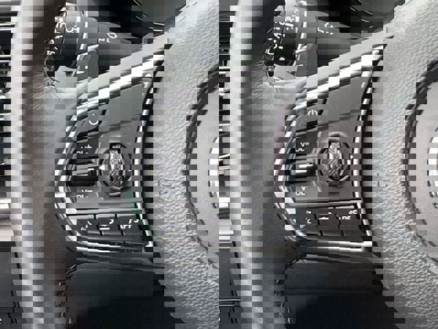 Used 2025 Acura RDX SH-AWD image 13