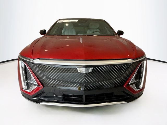 New 2025 Cadillac Lyriq Luxury image 2