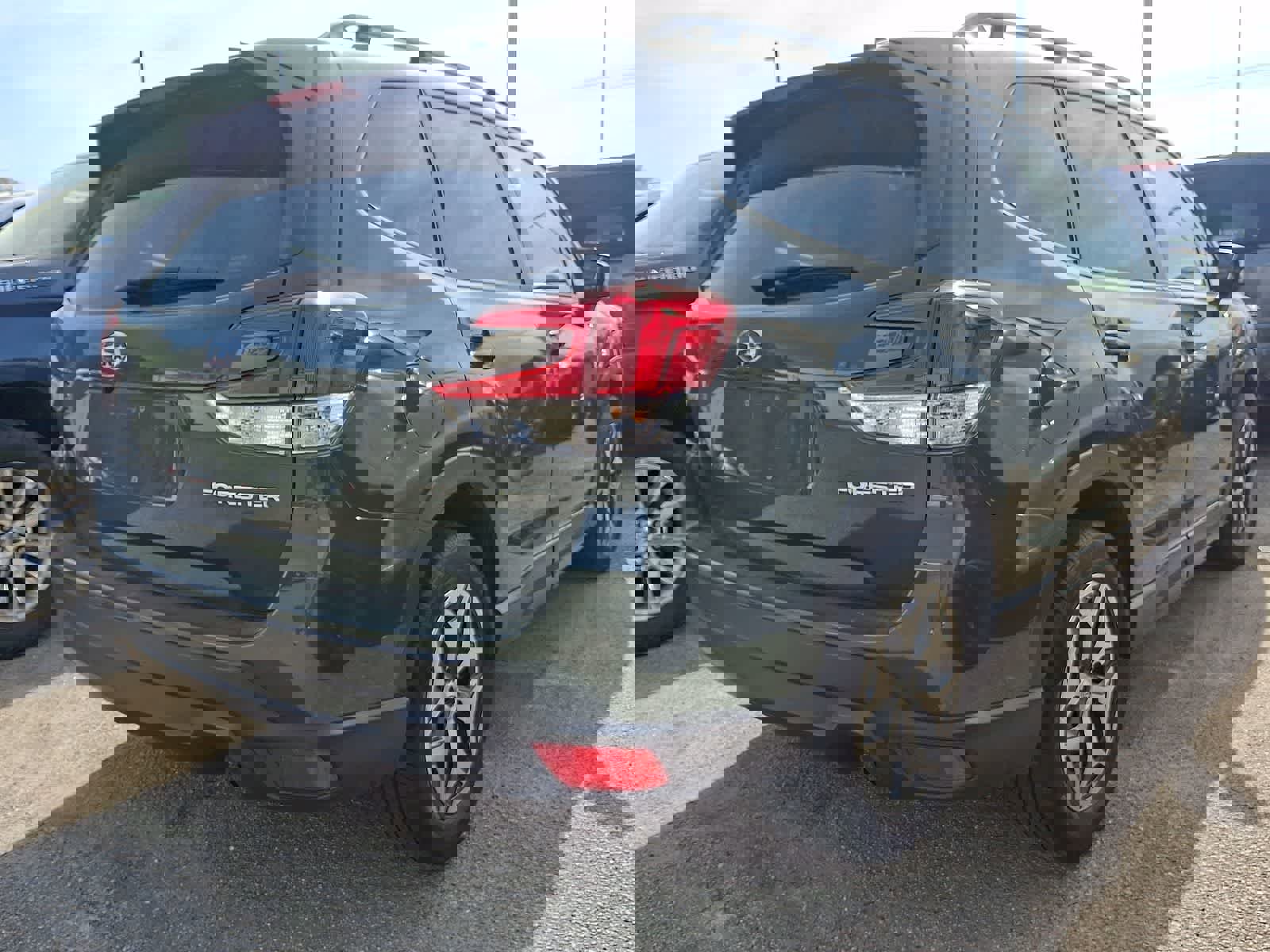 Used 2024 Subaru Forester Premium image 3