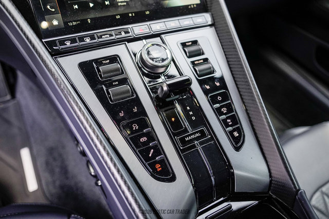 Used 2024 Aston Martin DB12 Coupe RWD image 26