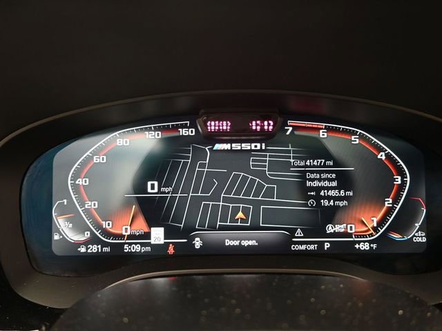 Used 2023 BMW M550i xDrive w/ Dynamic Handling Package image 12