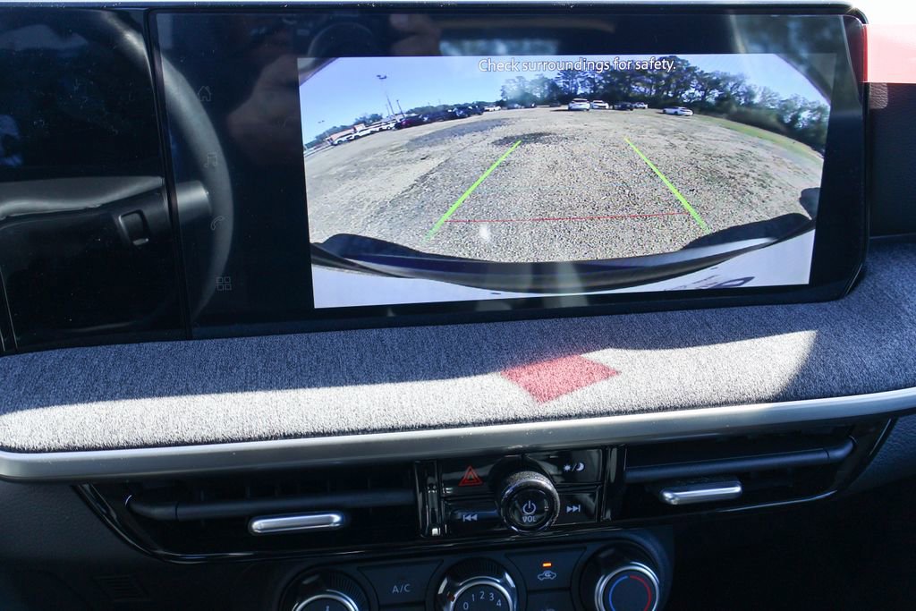 New 2026 Nissan Kicks S image 4