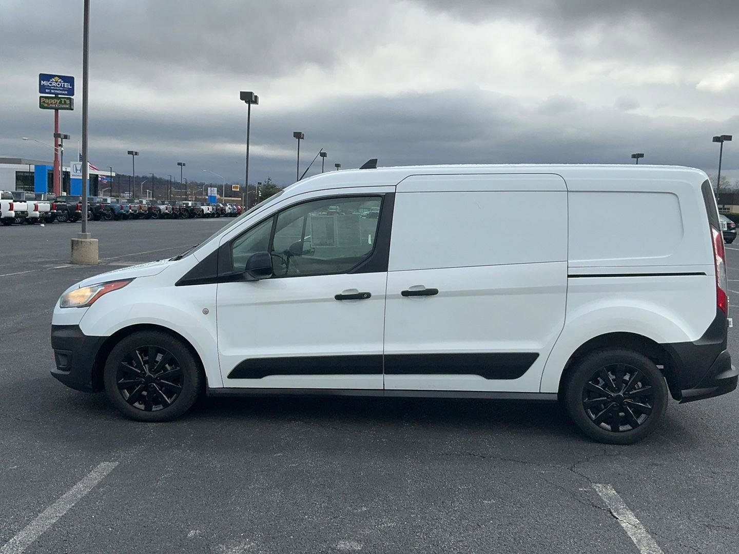 Used 2020 Ford Transit Connect XL image 10