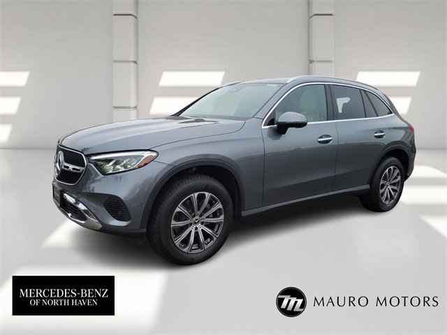 Used 2023 Mercedes-Benz GLC 300 4MATIC w/ Exclusive Trim Package image 7