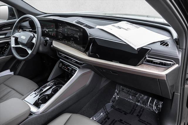 New 2025 Audi Q5 Premium Plus image 24