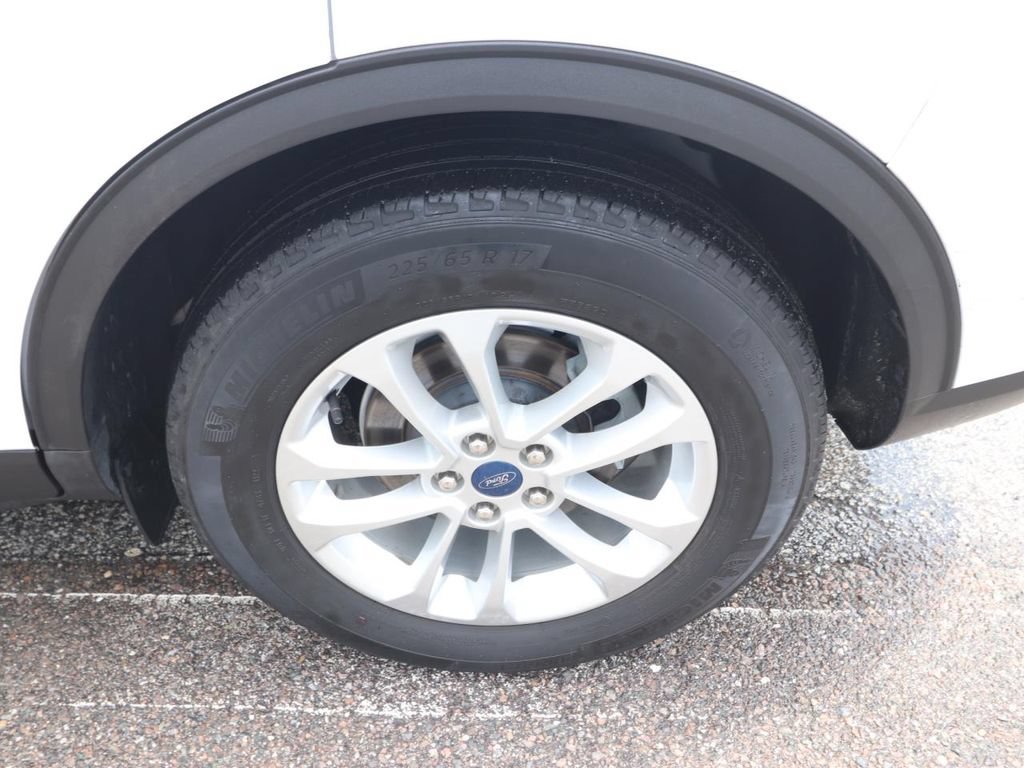Used 2020 Ford Escape SE FWD image 15