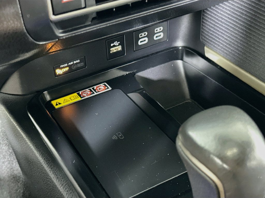 Used 2026 Toyota Camry SE FWD image 31