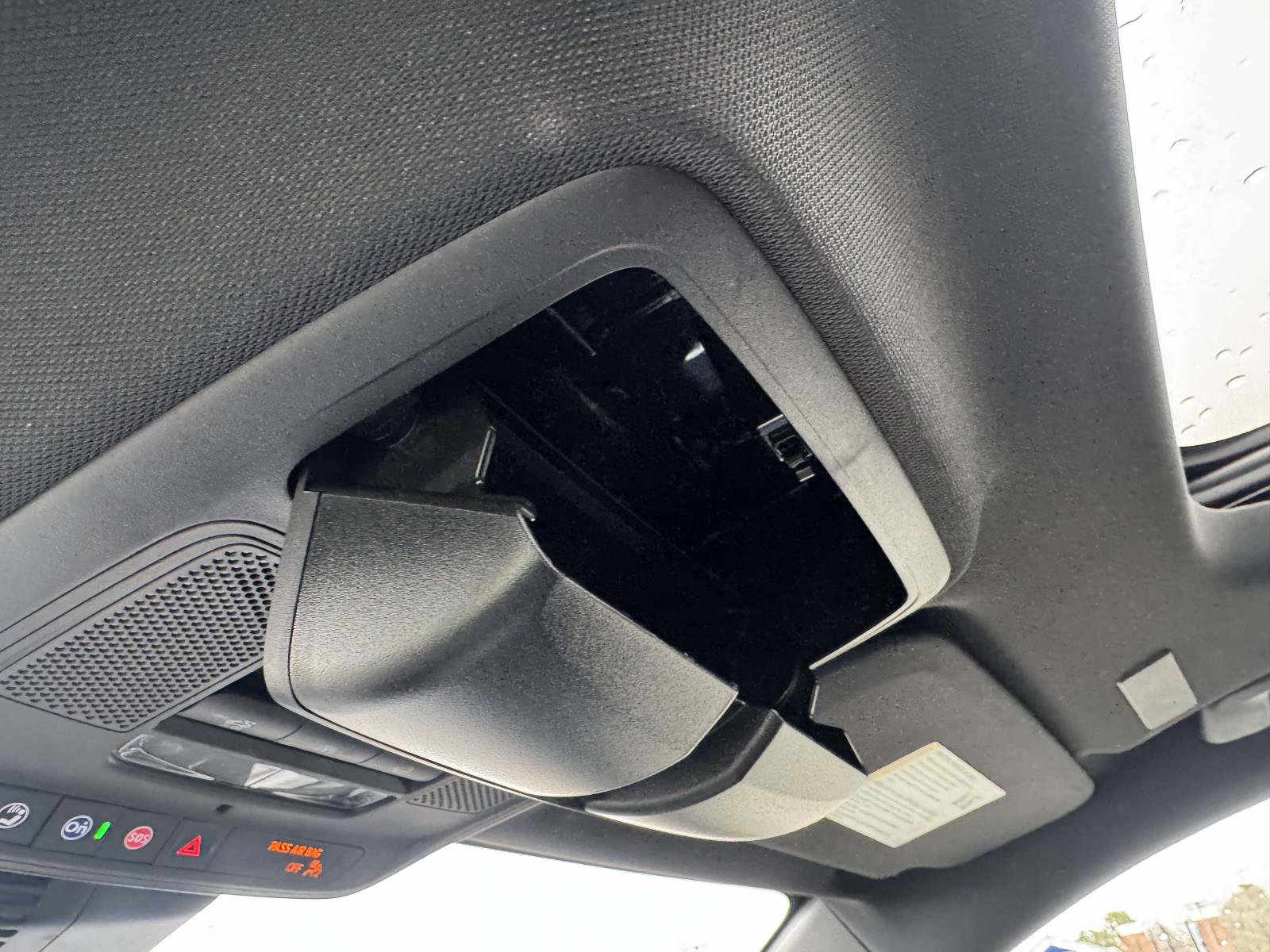 Used 2025 GMC Acadia Elevation w/ Elevation Premium Package image 29