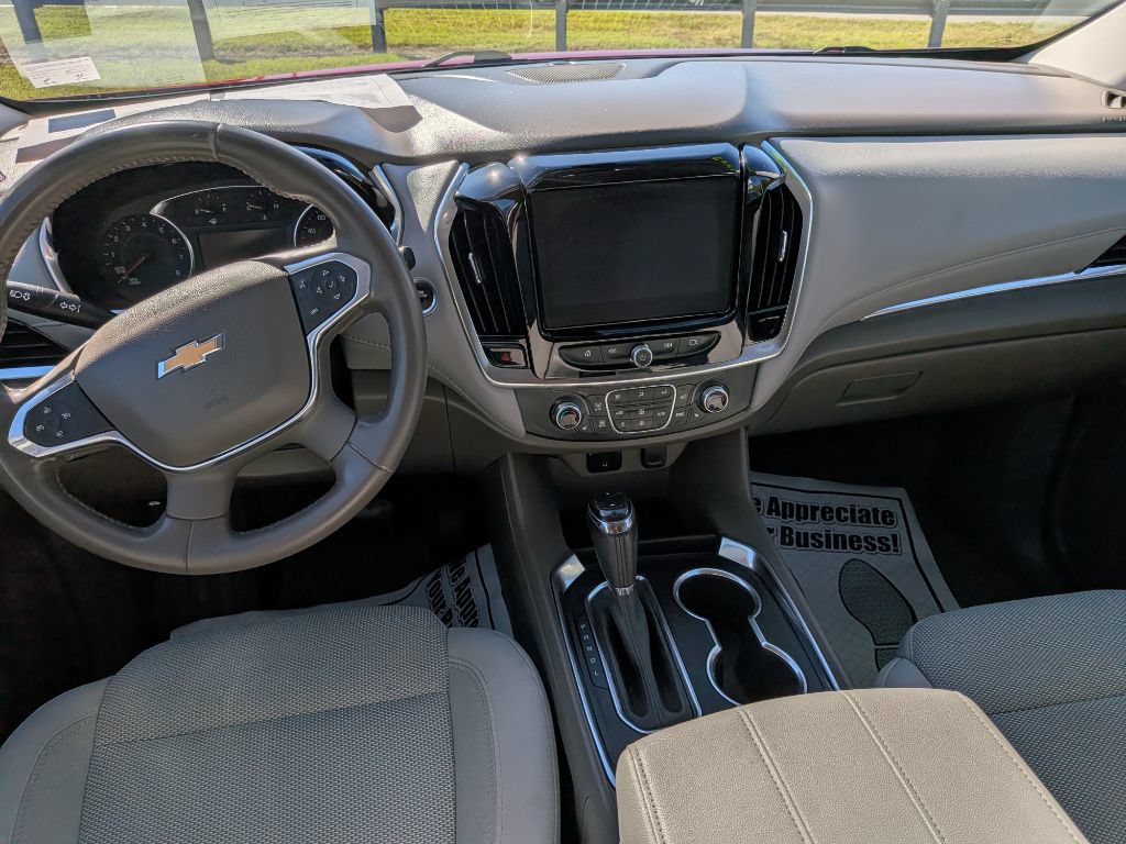 Used 2019 Chevrolet Traverse LT FWD image 18