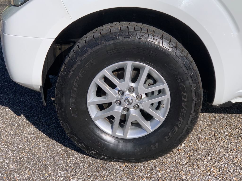 Used 2016 Nissan Frontier SV w/ SV Value Truck Package image 10