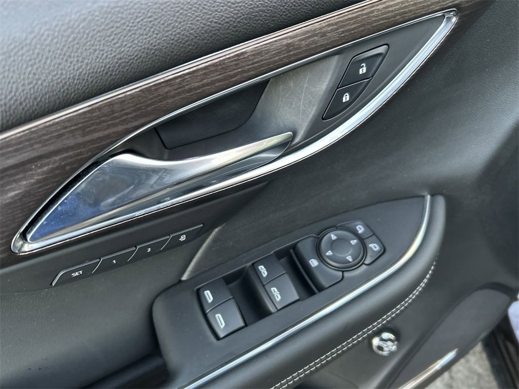 Used 2021 Buick Envision Avenir image 16