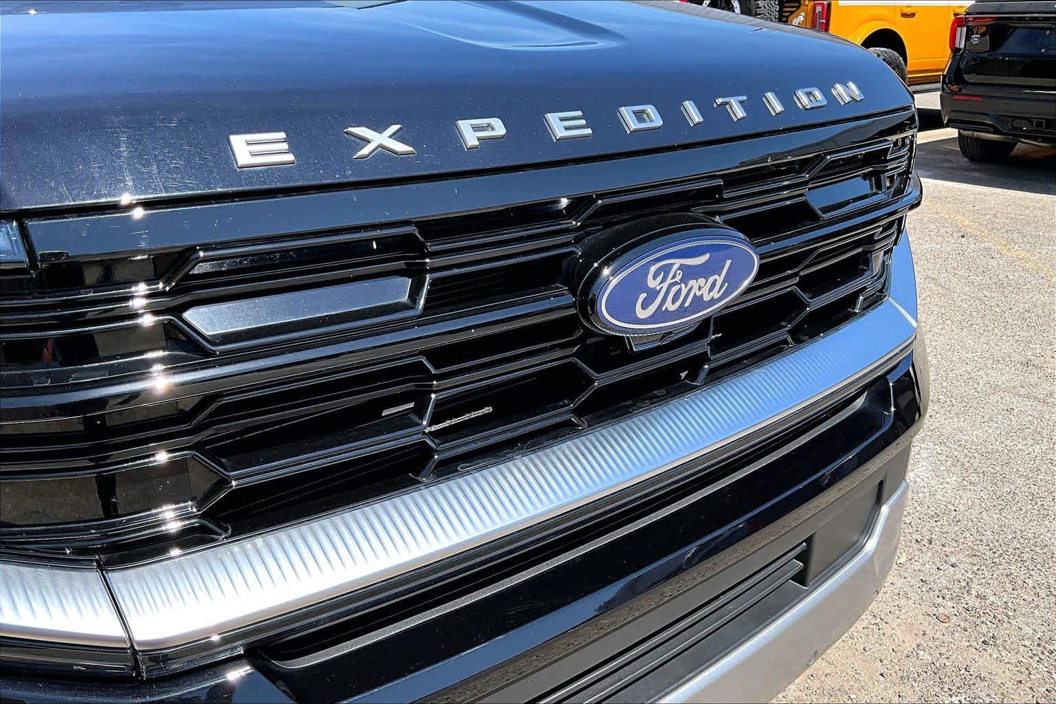 Certified 2025 Ford Expedition Max Platinum AWD/4WD image 30